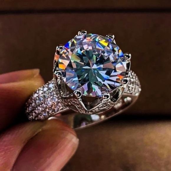 NEW SILVER DIAMOND QUEEN CROWN ENGAGEMENT RING, CUTE RING, SHINY RING.